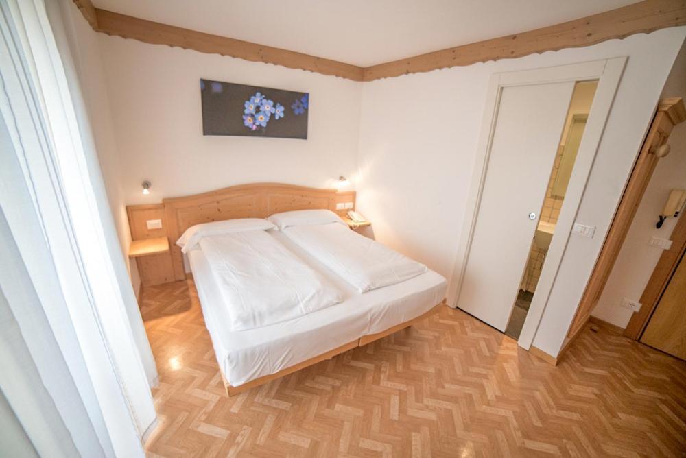 Hotel Due Spade Folgaria Eksteriør billede