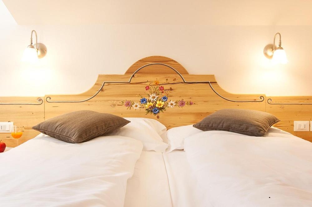 Hotel Due Spade Folgaria Eksteriør billede